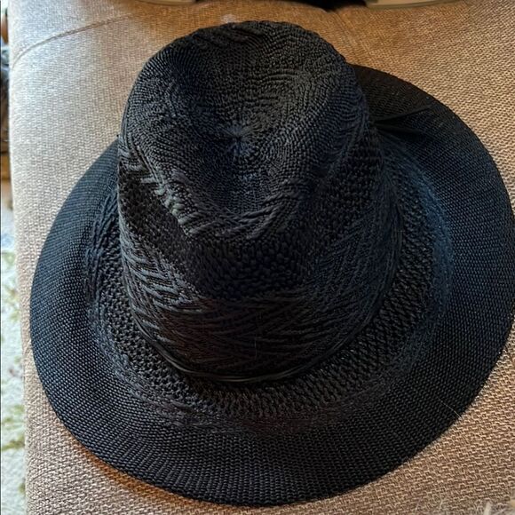 Stylish Black Fedora Hat - Picture 1 of 5